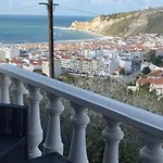 Manelmar נאזרה