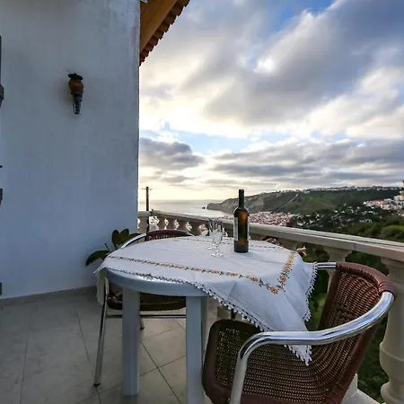 Homestay Quartos Da Tia Laura Nazare