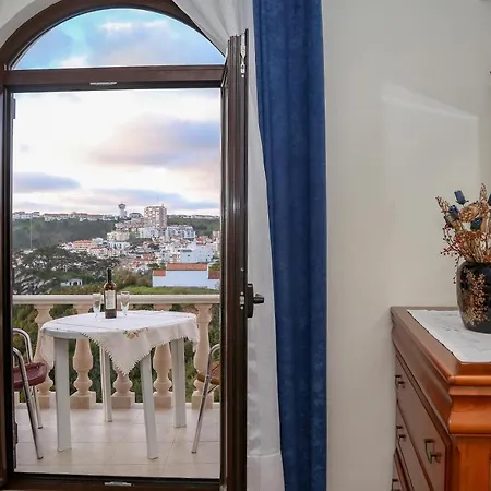 Homestay Quartos Da Tia Laura Nazare