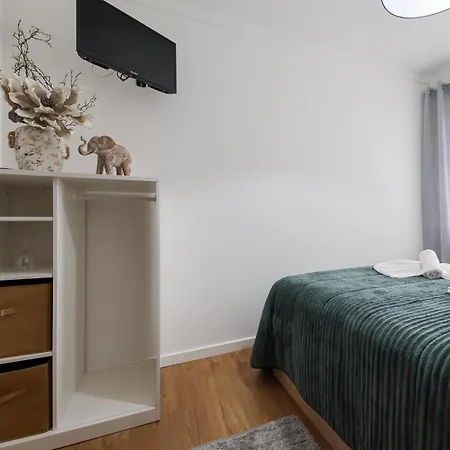 Quartos Da Tia Laura Homestay *