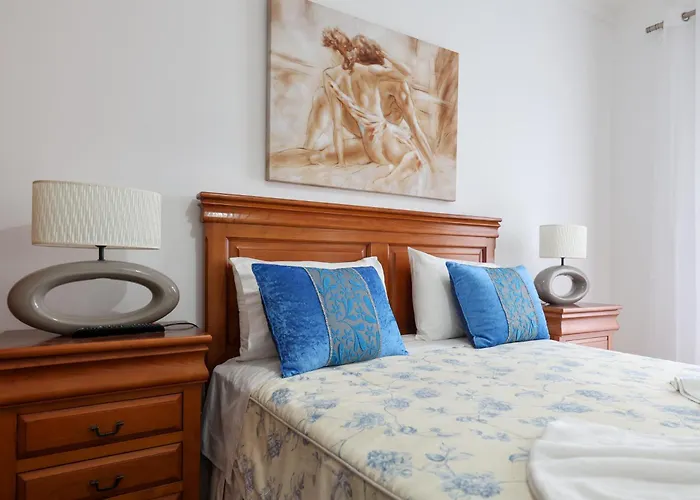 Проживание в семье Manelmar