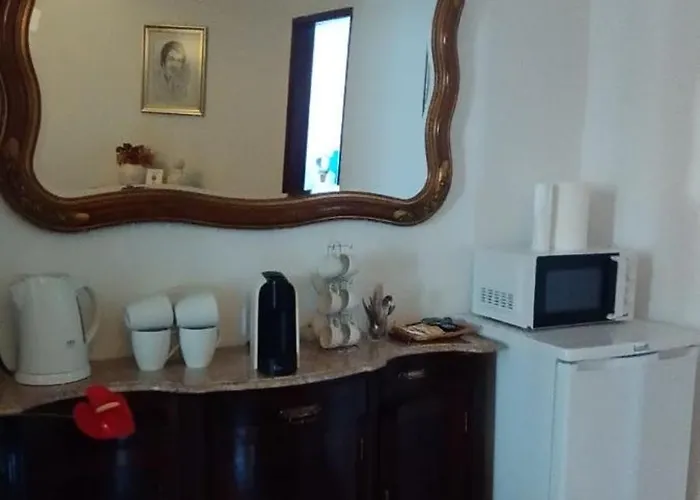 Проживание в семье Manelmar